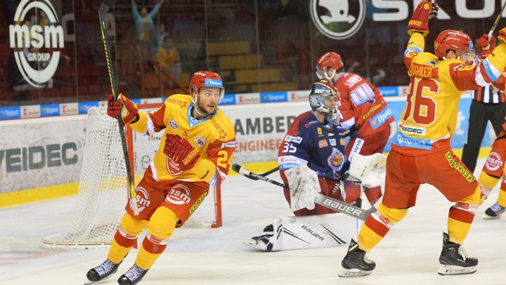 HKM Zvolen s plným bodovým zásahom na klzisku Dukly Trenčín